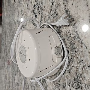 Down white noise machine